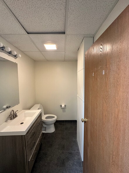 More Photos Of 28 Park Ave, Worcester Office For Lease