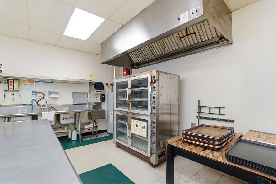 More Photos Of 602 E Main St, Cridersville General Retail For Sale