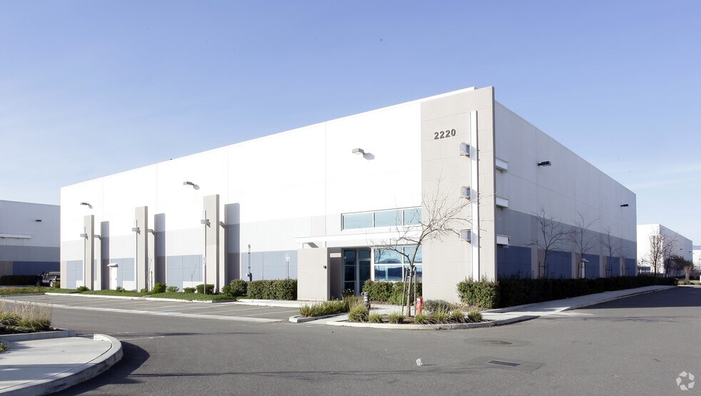 Primary Photo Of 2220 Cordelia Rd, Fairfield Warehouse For Lease