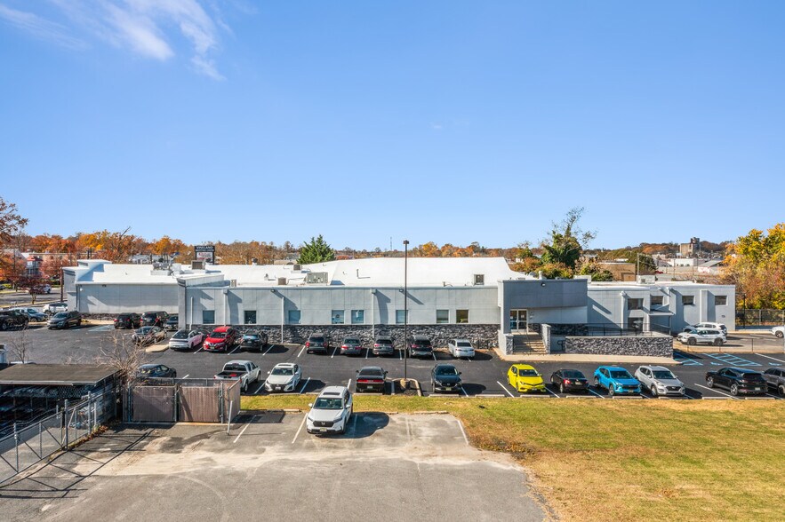 More Photos Of 60 W Landis Ave, Vineland Freestanding For Sale