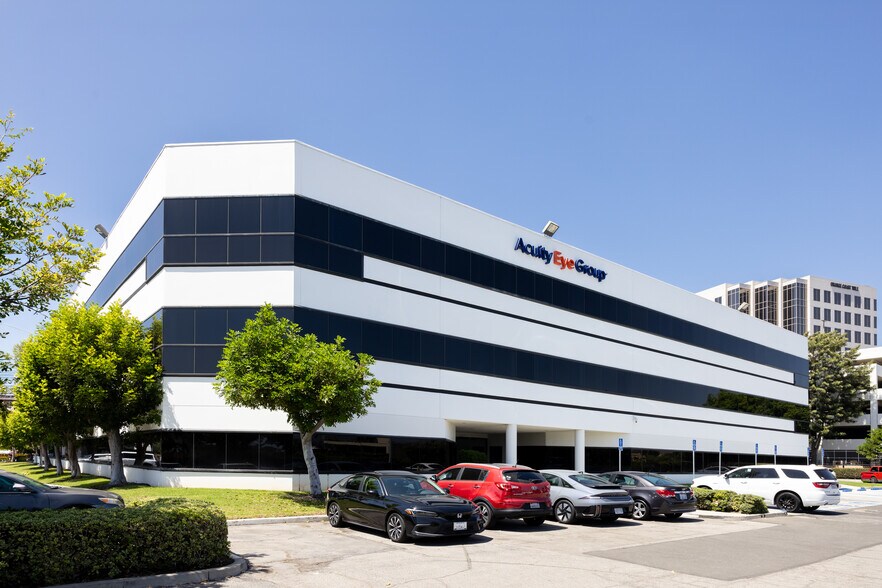 More Photos Of 1403 N Tustin Ave, Santa Ana Medical For Lease