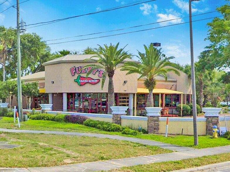 Primary Photo Of 795 Gateway Dr, Altamonte Springs Restaurant For Lease