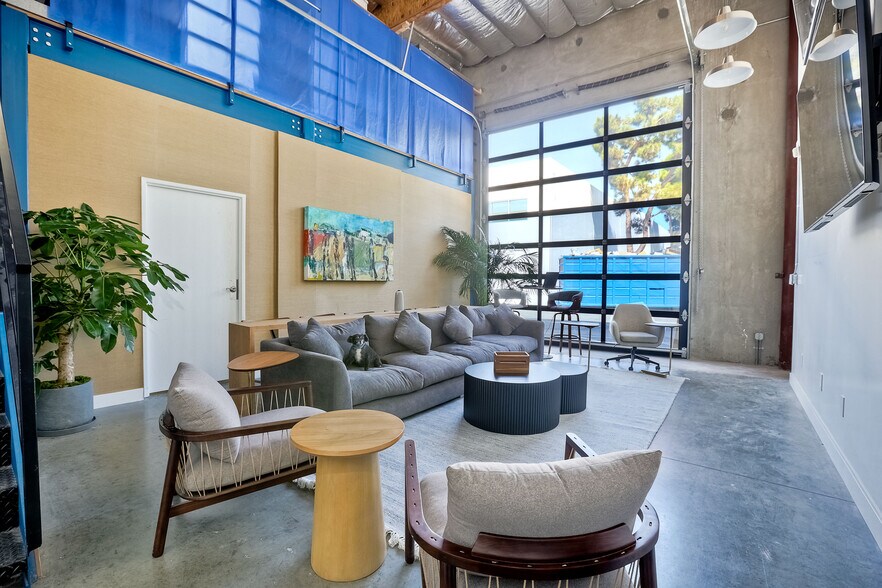 More Photos Of 1938 Kellogg Ave, Carlsbad Coworking Space