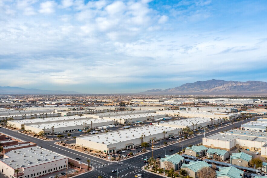 More Photos Of 4031 Market Center Dr, North Las Vegas Distribution For Lease