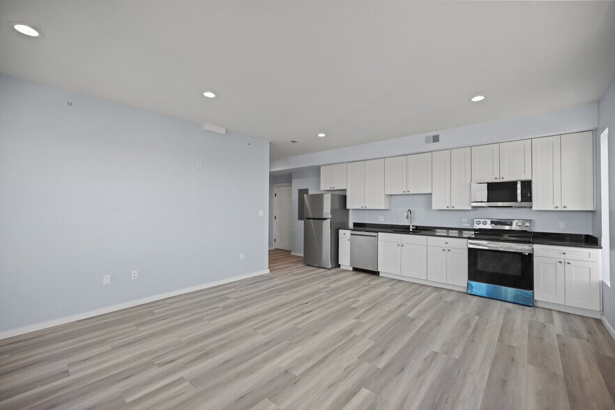 More Photos Of 1916 15th St SE, Washington Apartments For Sale