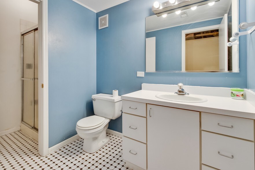 More Photos Of 1327 W Washington Blvd, Chicago Loft Creative Space For Lease