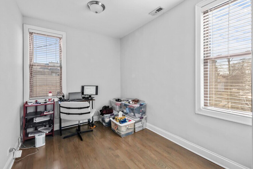 More Photos Of 2435 S California Ave, Chicago Apartments For Sale