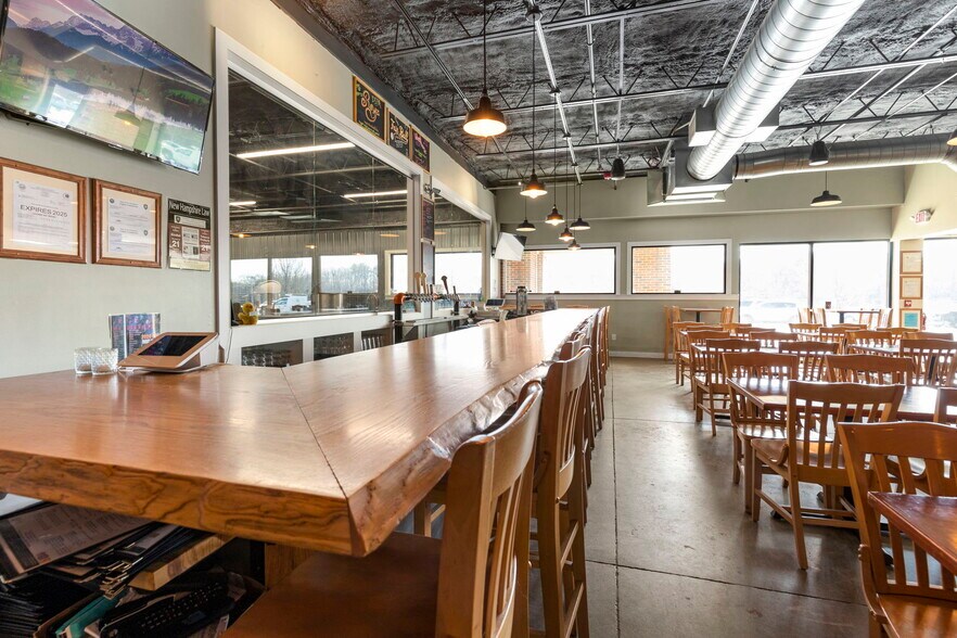 More Photos Of 8 Somersworth Plz, Somersworth Storefront For Sale