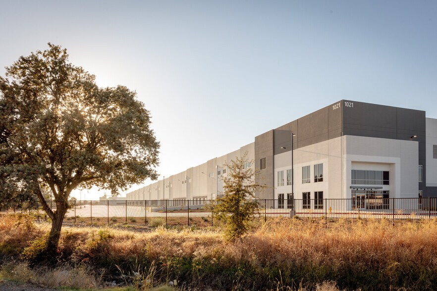 More Photos Of Industrial Dr, Stockton Unknown For Lease