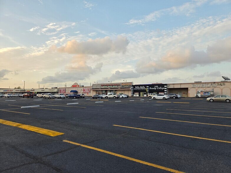 More Photos Of 13700-13800 State Highway 249, Houston Unknown For Lease