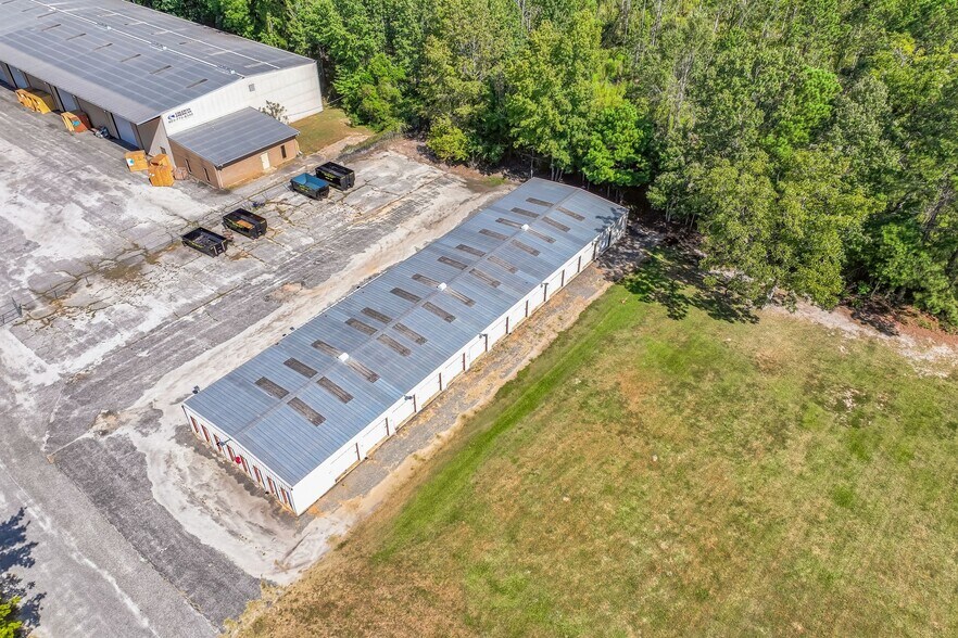 More Photos Of 557 N Pike E, Sumter Self Storage For Sale