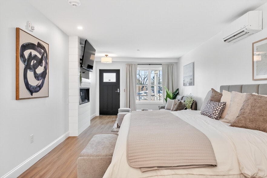 More Photos Of 44 Williams Ave, Mystic Apartments For Sale