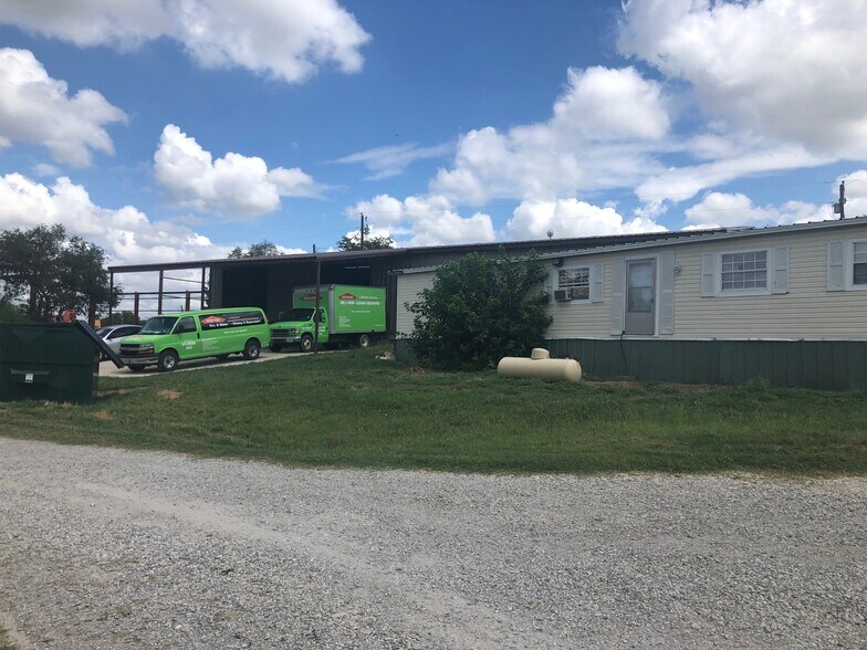 More Photos Of 13562 Brett Jackson Rd, Fort Worth Warehouse For Sale