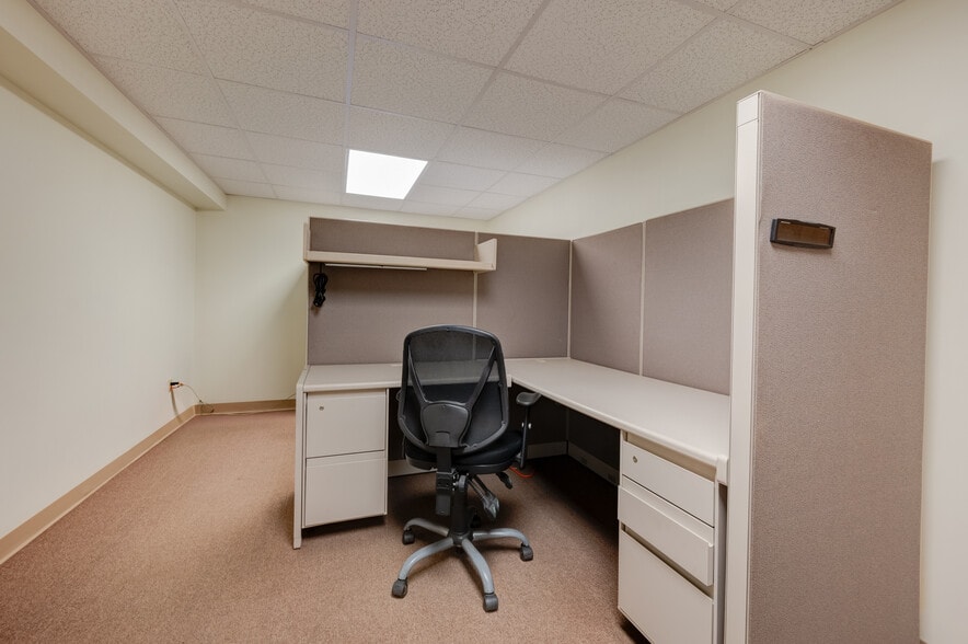 More Photos Of 72 W Stafford Rd, Stafford Springs Medical For Sale