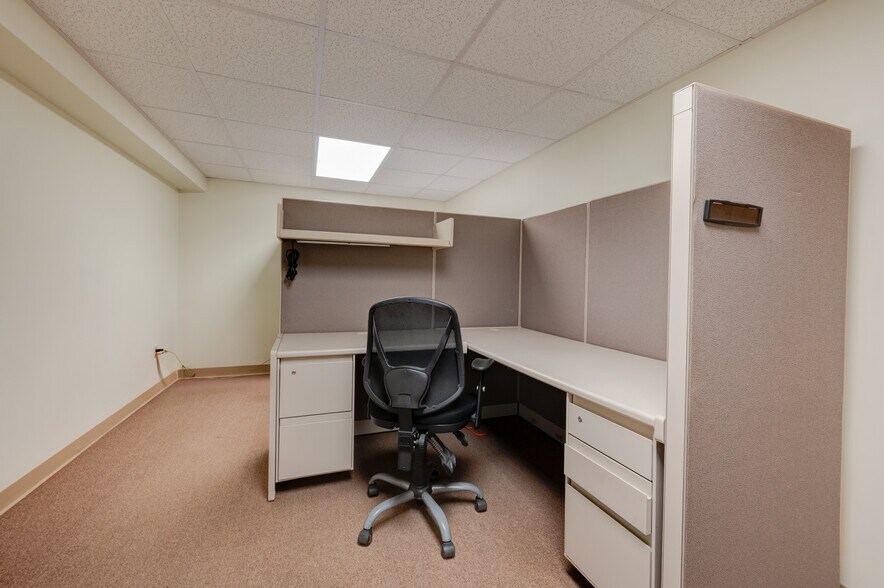 More Photos Of 72 W Stafford Rd, Stafford Springs Medical For Sale