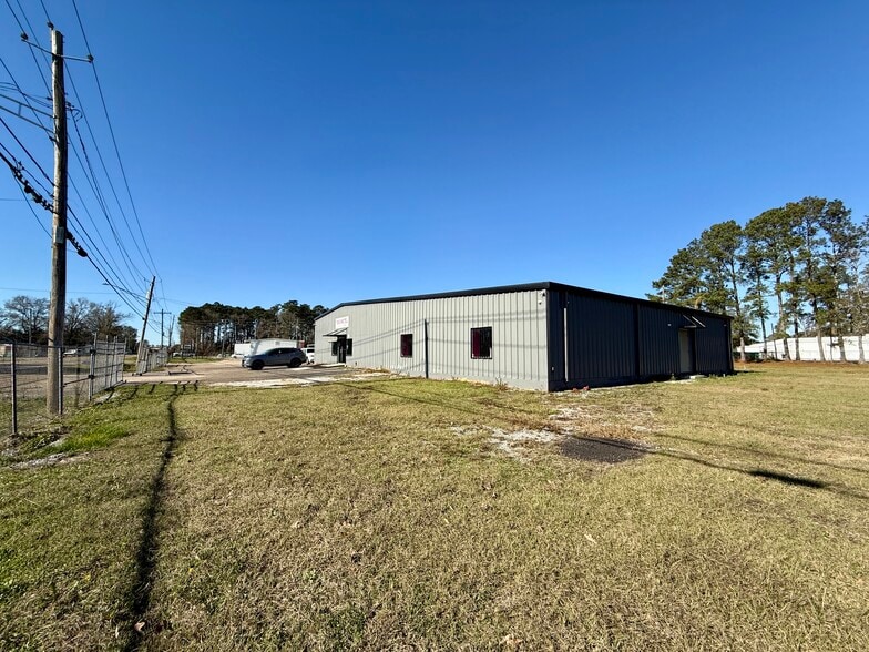 More Photos Of 2031-2033 ELLISVILLE Blvd, Laurel Flex For Sale