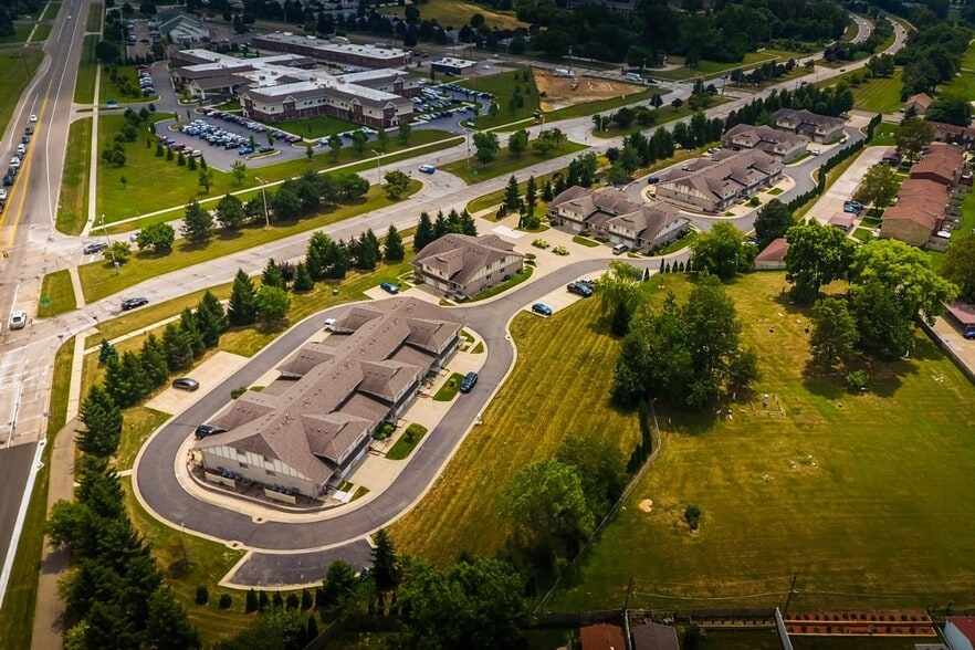 Primary Photo Of 38227 Schoenherr Rd, Sterling Heights Apartments For Sale