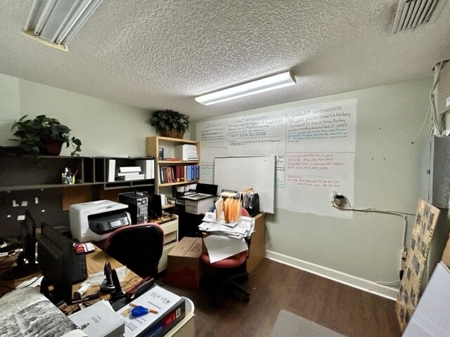 More Photos Of 85101 Commercial Park Dr, Yulee Flex For Lease