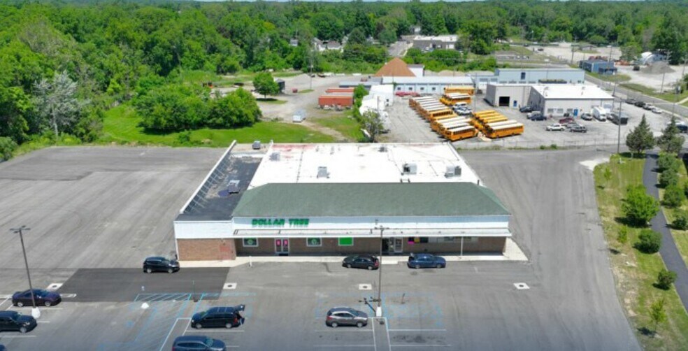 Primary Photo Of 408 W Maumee St, Adrian Convenience Store For Lease
