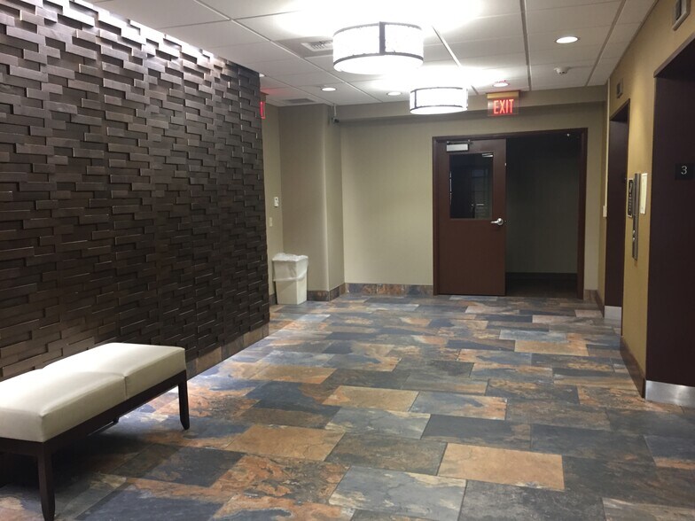 More Photos Of 104 S Wolcott St, Casper Office For Lease