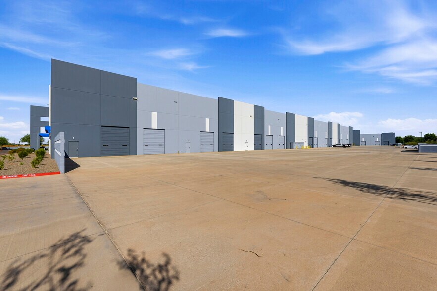 More Photos Of 6459 S Sossaman Rd, Mesa Warehouse For Lease