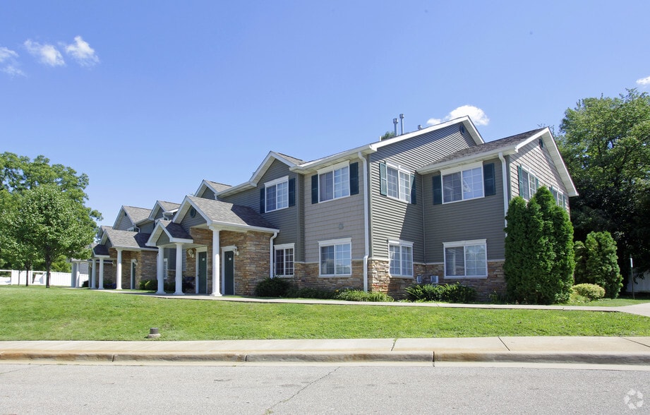 Primary Photo Of 3840 S Burdick St, Kalamazoo Apartments For Sale