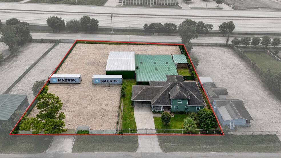 More Photos Of 9024 Eastex Fwy, Houston Auto Repair For Sale