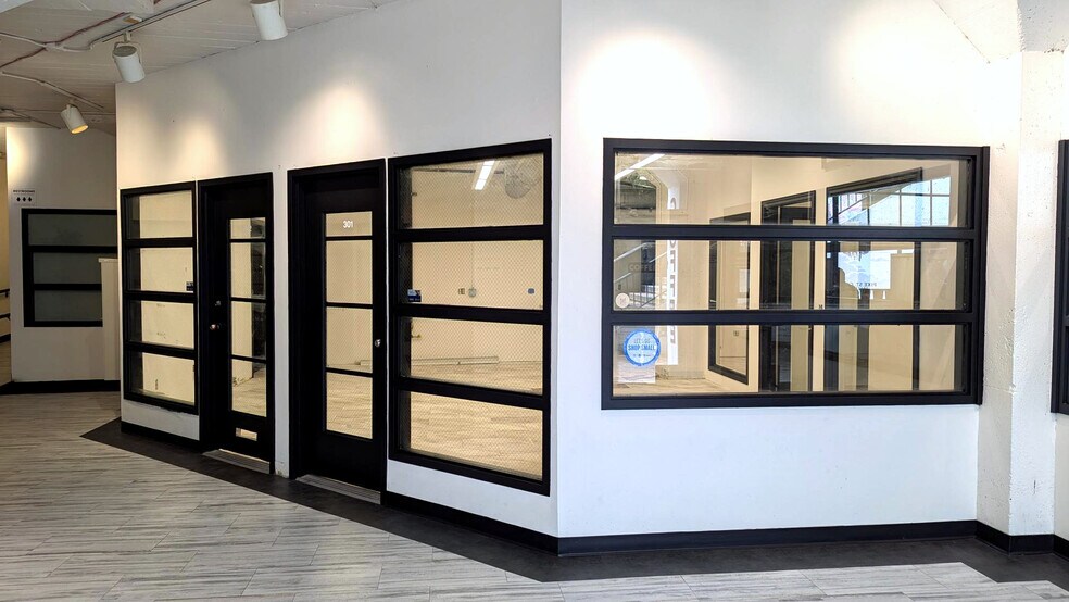 More Photos Of 1501-1505 Western Ave, Seattle Office For Lease