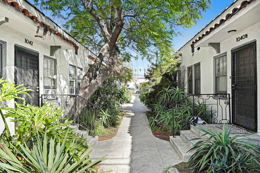 Primary Photo Of 1038 W 57th St, Los Angeles Apartments For Sale