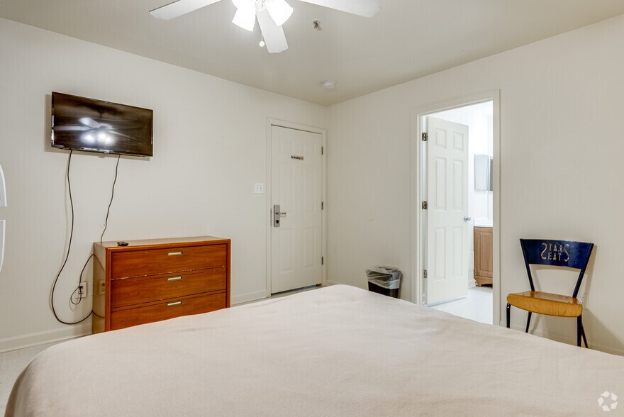More Photos Of 5790 Highway 85, Riverdale Apartments For Sale