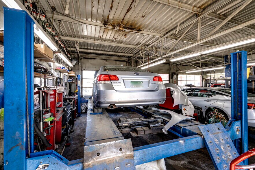 More Photos Of 1200 W Littleton Blvd, Littleton Service Station For Sale