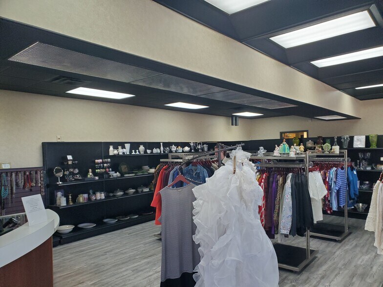 More Photos Of 4270 E Lake Rd, Erie General Retail For Sale
