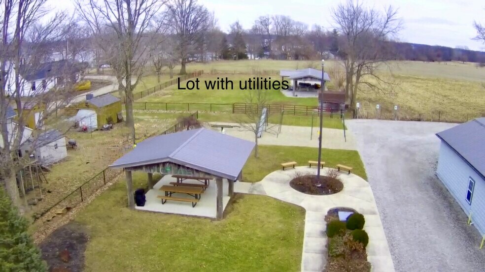 More Photos Of 991 N Main St, Kewanna General Retail For Sale