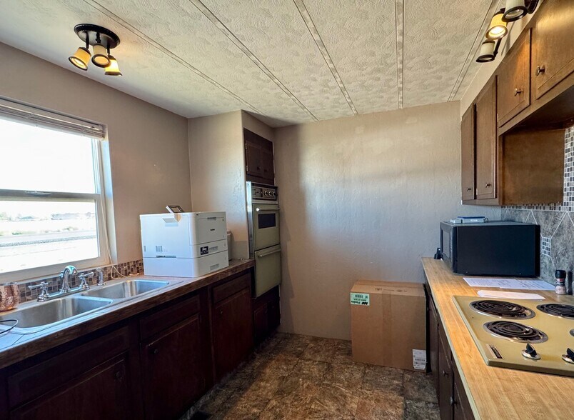 More Photos Of 259 N US-6, Delta Office For Sale