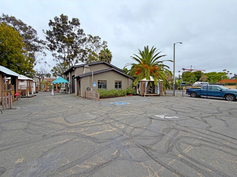 More Photos Of 202 E Haley St, Santa Barbara Distribution For Lease