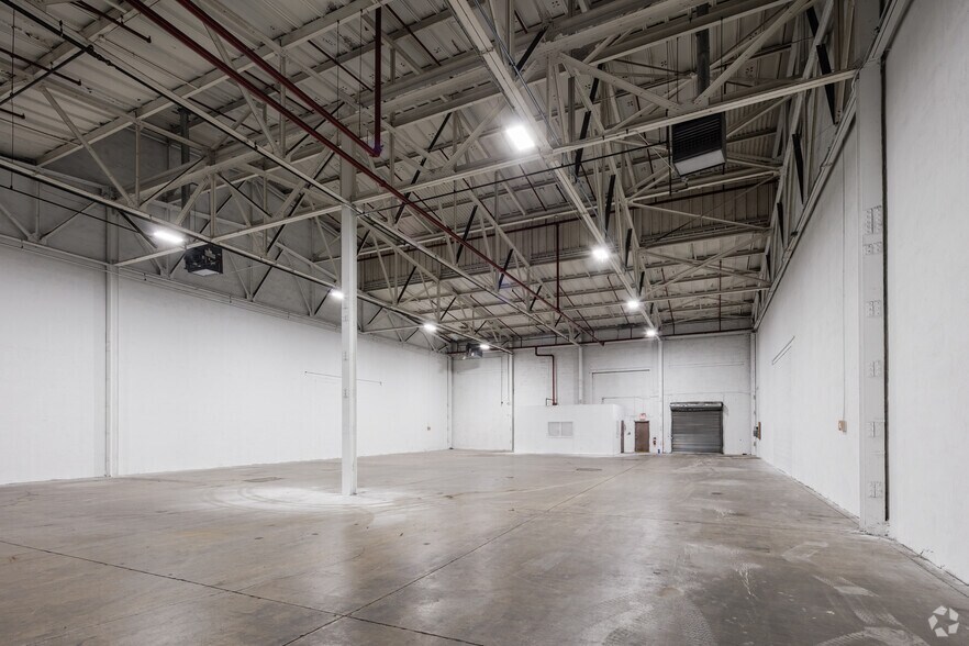 More Photos Of 480 Main Ave, Wallington Warehouse For Lease