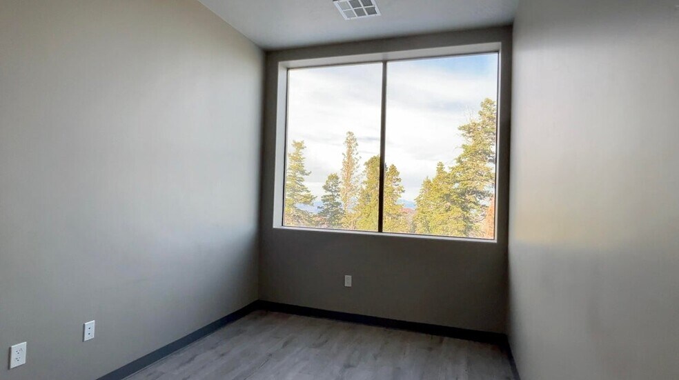 More Photos Of 1989 Dry Lakes Rd, Brian Head Specialty For Sale