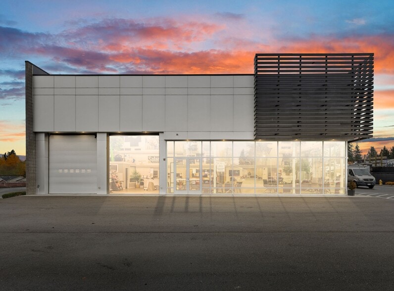 Primary Photo Of 13000 Highway 99, Everett Showroom For Sale