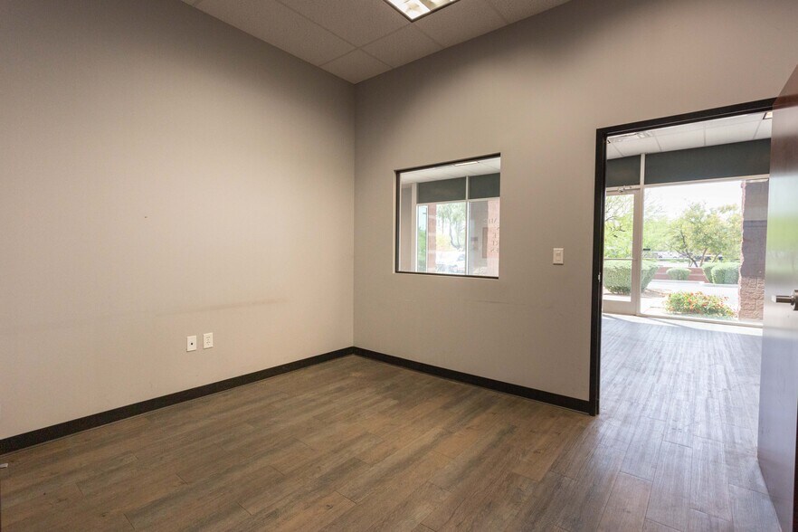 More Photos Of 1940 W Elliot Rd, Gilbert Food Processing For Lease