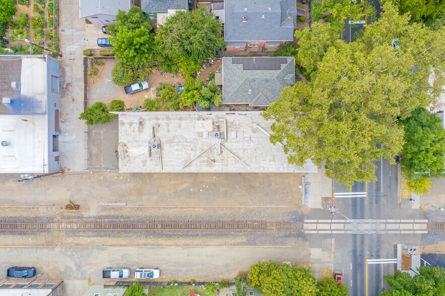 More Photos Of 1912 F St, Sacramento Office For Sale