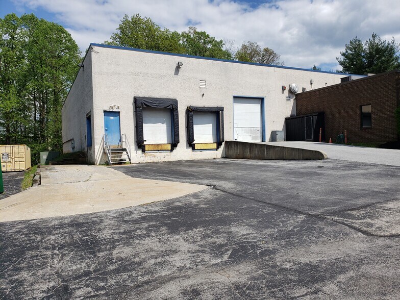 More Photos Of 219 Welsh Pool Rd, Lionville Warehouse For Lease