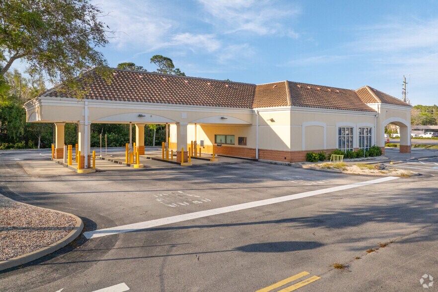 More Photos Of 18940 S Tamiami Trl, Fort Myers Medical For Lease