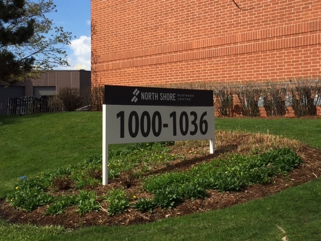 More Photos Of 1000-1036 Northpoint Blvd, Waukegan Light Distribution For Lease