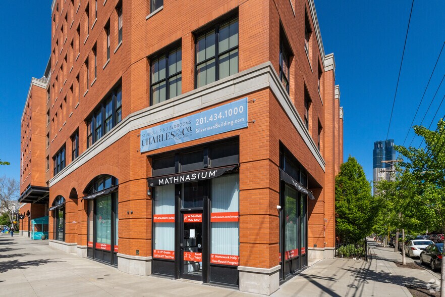 More Photos Of 201 Montgomery St, Jersey City Coworking Space