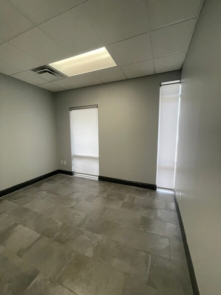 More Photos Of 8865 Commodity Cir, Orlando Office For Lease