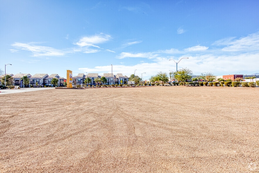 More Photos Of 6410 S Tenaya Way, Las Vegas Unknown For Lease