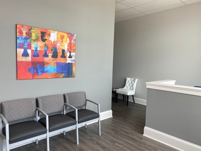 More Photos Of 6304 Meeting St, Prospect Office For Lease