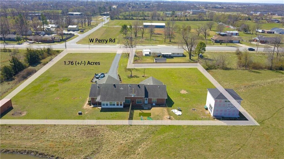 More Photos Of 2449 W Perry Rd, Rogers Flex For Sale