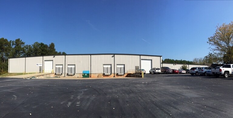 Primary Photo Of 300 Commerce Blvd, Bogart Warehouse For Lease