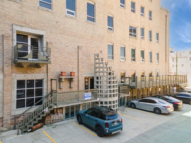 More Photos Of 165 N May St, Chicago Land For Sale